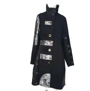 Vitrin Design Trench Coat for Women